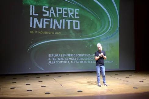 Vincenzo Schettini all'evento inaugurale del festival La Mille e una Scienza, oggi (9 novembre) all'Auditorium Haydn di Bolzano (Foto: ASP/Anselmo Niglio)