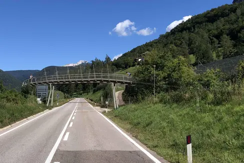 Für mehr Sicherheit sollen in Kalditsch (Gemeinde Montan) zwei Überführungen für Radfahrende sowie Fußgängerinnen und Fußgänger sorgen. (Rendering: Landesabteilung Tiefbau)