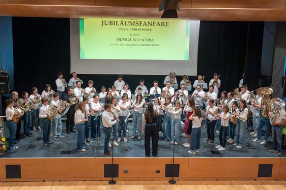50 anni della scuola di musica della Val Badia: banda di ottoni. (Foto: USP/Direzione provinciale Scuola musicale tedesca e ladina/Freddy Planinschek)
