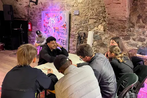 Uno sguardo all'ampia offerta del programma di cultura giovanile 2024/2025: Rap ad Appiano (Foto: USP/Ufficio Servizio giovani)