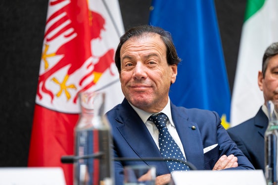 Tra i punti centrali della riforma fiscale, un nuovo rapporto tra fisco e contribuente. L’obiettivo è ascoltare e comprendere le esigenze di cittadini e imprese, promuovendo il dialogo e prevenendo il contenzioso. Con la nuova Direzione regionale sarà possibile rafforzare ulteriormente questo percorso”, ha detto il viceministro Maurizio Leo. (Foto: USP/Fabio Brucculeri)