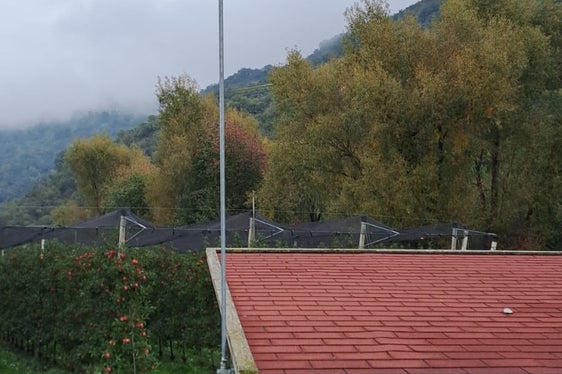 Ausgezeichnetes Projekt Sensorbasierte Bewässerung: die Empfangsstation für die Daten (Foto: LPA/Agrarbetrieb Laimburg in der Agentur Landesdomäne)