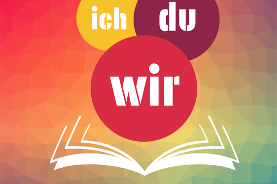 Die Bücherwelten sind vom 22. Jänner bis 18. Februar im Waltherhaus in Bozen geöffnet. Danach zieht die Ausstellung weiter nach Sterzing und nach St. Martin in Thurn. (Foto: LPA/Amt für Bibliotheken und Lesen)