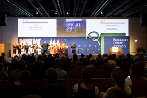 La Giornata del Tirolo 2022 del Forum Europeo di Alpbach è stata tutta incentrata su salute e regionalità. L'Euregio Lab è iniziato oggi, 21 agosto, e si è conclusa l'Accademia dell’Euregio (Foto: Land Tirol/Sedlak)
