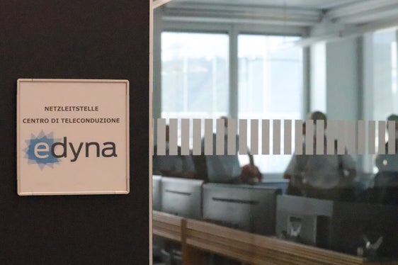 La delegazione proveniente dal Cantone Basilea ha visitato anche il Centro di teleconduzione di Edyna (Foto: ASP/Maja Clara)