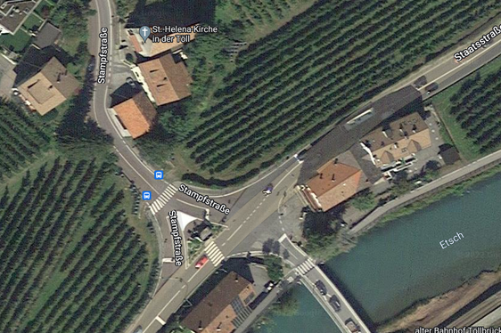 Una veduta area dell'incrocio di Parcines sulla Statale della Val Pusteria (Foto ASP/Ufficio tecnico strade ovest)