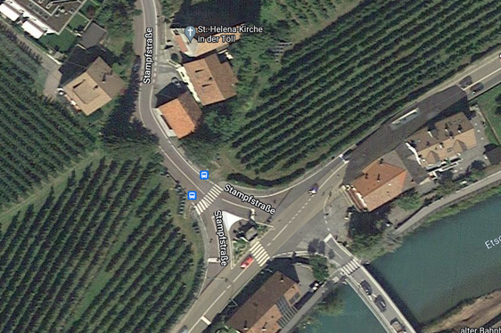 Una veduta area dell'incrocio di Parcines sulla Statale della Val Pusteria (Foto ASP/Ufficio tecnico strade ovest)