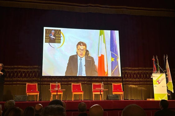 L'intervento da remoto, al Teatro Carignano, del ministro dell'Economia e delle Finanze Giancarlo Giorgetti. (Foto: ASP)
