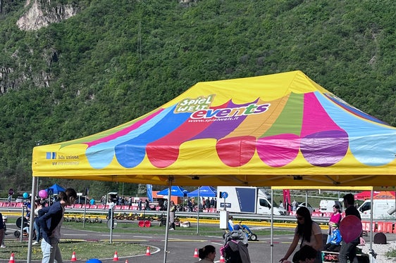 Il 6 aprile al Safety Park di Vadena è stato un giorno all'insegna della mobilità elettrica per tutte le famiglie. (Foto: Sta)