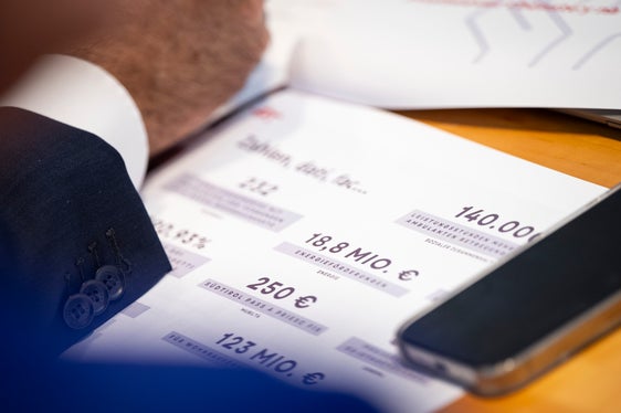 Die Landesregierungsmitglieder ließen das erste Jahr ihrer Amtszeit mit Zahlen, Daten und Fakten Revue passieren. (Foto: LPA/Fabio Brucculeri)