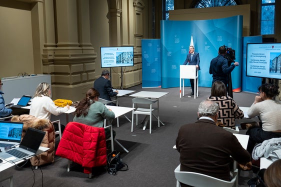Für die Entwicklungszusammenarbeit stehen im Jahr 2024 insgesamt 2,1 Millionen Euro zur Verfügung, berichtete Landeshauptmann Arno Kompatscher. (Foto: LPA/Fabio Brucculeri)
