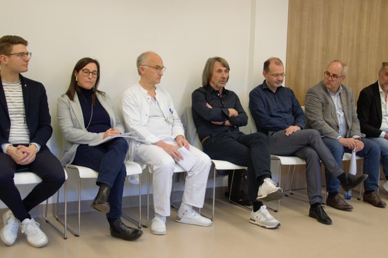 In den nächsten Wochen wird Gesundheitslandesrat Hubert Messner allen sieben Krankenhäusern und vielen wohnortnahen Gesundheitseinrichtungen Besuche abstatten und den Mitarbeitenden zuhören und gemeinsam Prioritäten setzen. (Foto: LPA/Karin Leiter)