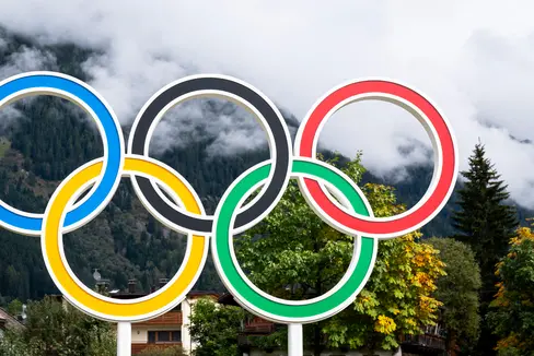 Wer im Februar 2026 bei den olympischen Winterspielen Mailand-Cortina hautnah dabei sein will, muss sich noch bis 15. Jänner vorab bei der Ticketingplattform registrieren. (Foto: LPA/Fabio Brucculeri)