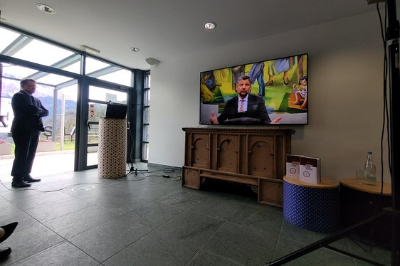 Nel suo videomessaggio l''assessore Alfreider ha sottolineato l'immensa importanza di un vocabolario vivace e completo. (Foto: USP/Direzione Istruzione, Formazione e Cultura ladina)