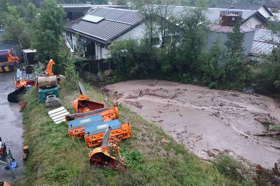 Im Einsatz ist auch der Landesstraßendienst: Im Bild der Bauhof in St. Martin in Thurn (Foto: LPA/Landesstraßendienst)