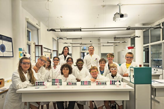 Seit dem 1. Februar und noch bis zum 20. März sind Anmeldungen für die Sommerakademie Sapientia ludens möglich; das Bild entstand während einer der vorausgegangenen Ausgaben. (Foto: LPA/Pädagogische Abteilung der Deutschen Bildungsdirektion)