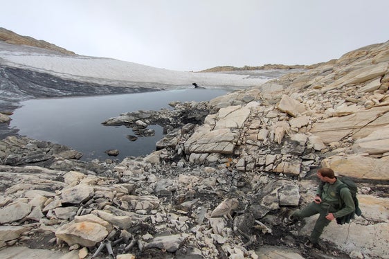 In luglio, 4 alpinisti hanno fatto una scoperta sull'altopiano sommitale di Cima Fiammante a quasi 3.000 metri, che in seguito si è rivelata sensazionale (Foto: ASP/Stazione forestale di San Leonardo in Passiria)
