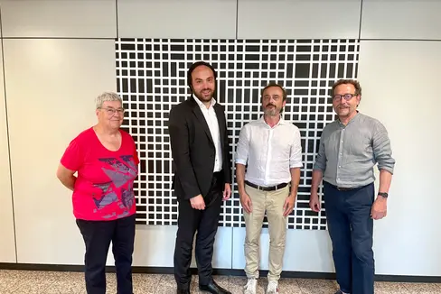 Der neue Präsident des Filmclubs, Luigi Loddi, und die Vorstandsmitglieder des Vereins Waltraud Staudacher und Roberto Farneti statteten kürzlich Landesrat Philipp Achammer einen Antrittsbesuch ab. (Foto: LPA/Edith Benischek)