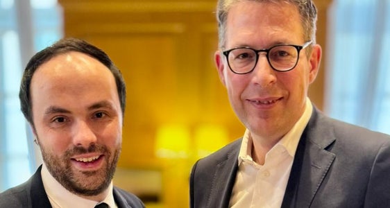 Landesrat Philipp Achammer hat in München Staatsminister Markus Blume getroffen und mit ihm vereinbart, den Austausch zwischen Südtirol und Bayern weiterhin zu pflegen. (Foto: LPA)