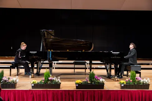 Stefanie Heinisch e Florian Gutmann (Scuola di musica di Merano/Val Passiria) hanno partecipato con grande successo a Landeck nella categoria musica da camera per pianoforte come Sync&Flow. In qualità di vincitori, parteciperanno alla fase successiva del concorso che si terrà a Vienna. (Foto: USP/Shakesbear Photography & Art)