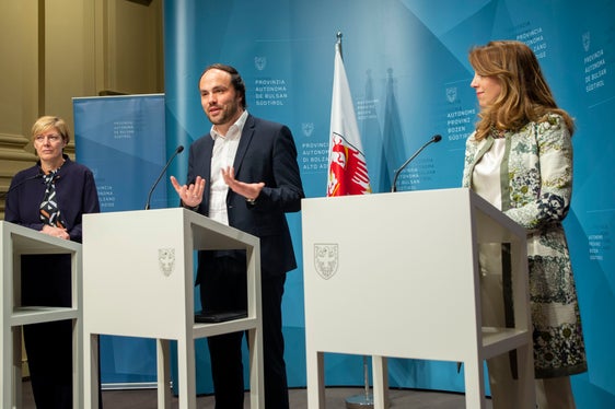 Wirtschaftspolitik ist auch Frauenpolitik, betonte Landesrat Philipp Achammer. (Foto: LPA/Fabio Brucculeri)