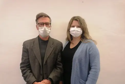 Der Vorsitzende der deutschen Abteilung des Landesschulrates, Christoph Buratti, mit seiner neu gewählten Stellvertreterin Beatrix Burger. (Foto: LPA/Schulrat)