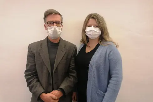 Der Vorsitzende der deutschen Abteilung des Landesschulrates, Christoph Buratti, mit seiner neu gewählten Stellvertreterin Beatrix Burger. (Foto: LPA/Schulrat)