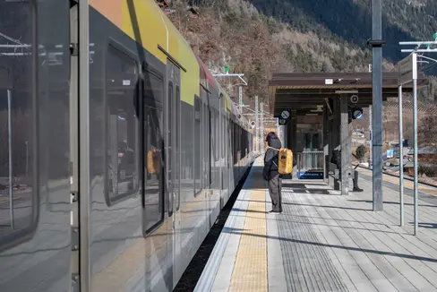 Bis die Riggertalschleife im Jahr 2027 in Betrieb genommen werden kann, sind auf der Trasse der Pustertalbahn punktuelle Anpassungen notwendig, teilt das Ressort für Infrastrukturen und Mobilität mit. (Foto: LPA/Greta Stuefer)