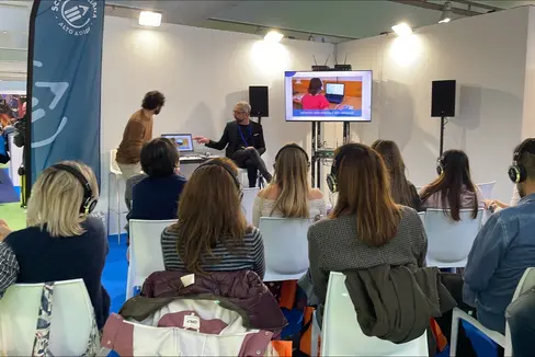 La Direzione Istruzione e Formazione italiana ha partecipato all’edizione autunnale di Fiera Didacta Italia, tenutasi a Riva del Garda dal 22 al 24 ottobre. Un’occasione preziosa per dialogare con il mondo della scuola in tutte le sue declinazioni su temi cruciali per il presente e il futuro dell’educazione. (Foto: USP)