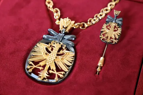 L'onorificenza è uno dei più importanti riconoscimenti del Land Tirolo. (Foto: Land Tirol/Frischauf Bild)