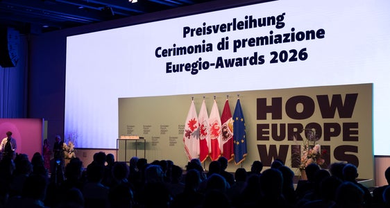 In occasione degli Euregio Awards sono stati premiati approcci e soluzioni innovative di giovani ricercatori e aziende del Tirolo, dell’Alto Adige e del Trentino. (Foto: Land Tirol/Sedlak)