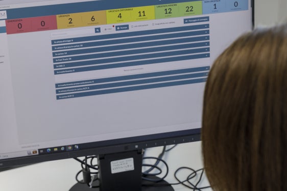 Die Online-Plattform für die Elektronische Gesundheitsakte EGA wird in Südtirol am Mittwoch, 18. Juni 2025, von 13 bis 15 Uhr wegen Wartungsarbeiten außer Betrieb sein. Die Landesabteilung Gesundheit empfiehlt, wichtige, für diesen Tag gebrauchte Unterlagen vor dem Wartungszeitraum herunterzuladen. (Foto: LPA/Tiberio Sorvillo)