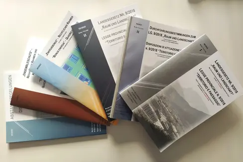 Der Zugriff auf Rechtsgutachten für freiberufliche Architekten und Architektinnen soll den Austausch zwischen Verwaltung und Architektinnen und Architekten stärken. (Foto: LPA)