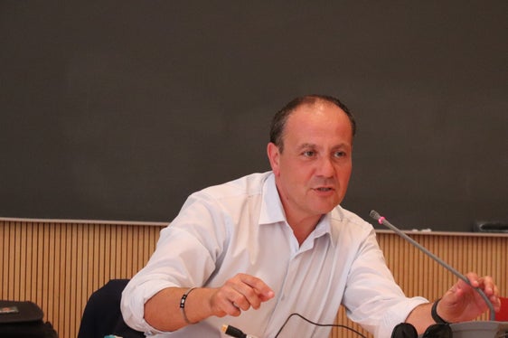 Durch die Tutoren- und Beratungslehrkräfte wollen wir Jugendliche dabei unterstützen, ihre Talente und Fähigkeiten, die für ihren Erfolg in Schule und Beruf wichtig sind entwickeln, sagt Landesrat Vettorato. (Foto: LPA)