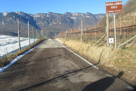 La strada provinciale sarà ampliata all'altezza di Kreiter Sattel (Foto: ASP/Ufficio Strade Centro-Sud)