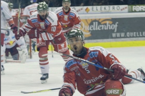 Il film Hockeytown verrà presentato e proiettato gratuitamente il giorno mercoledì 27 novembre alle ore 18.00 presso il Centro Trevi – Trevilab. Il filmato sarà disponibile per il prestito gratuito nella Mediateca del Centro Audiovisivi al Centro Trevi in Via Cappuccini 28 a Bolzano. (Foto: USP)