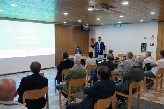 LR Alfreider: Nachhaltige Mobilitätsmittel wie die Bahn und das Rad sollen künftig immer mehr genutzt werden. (Foto: LPA/Ingo Dejaco)