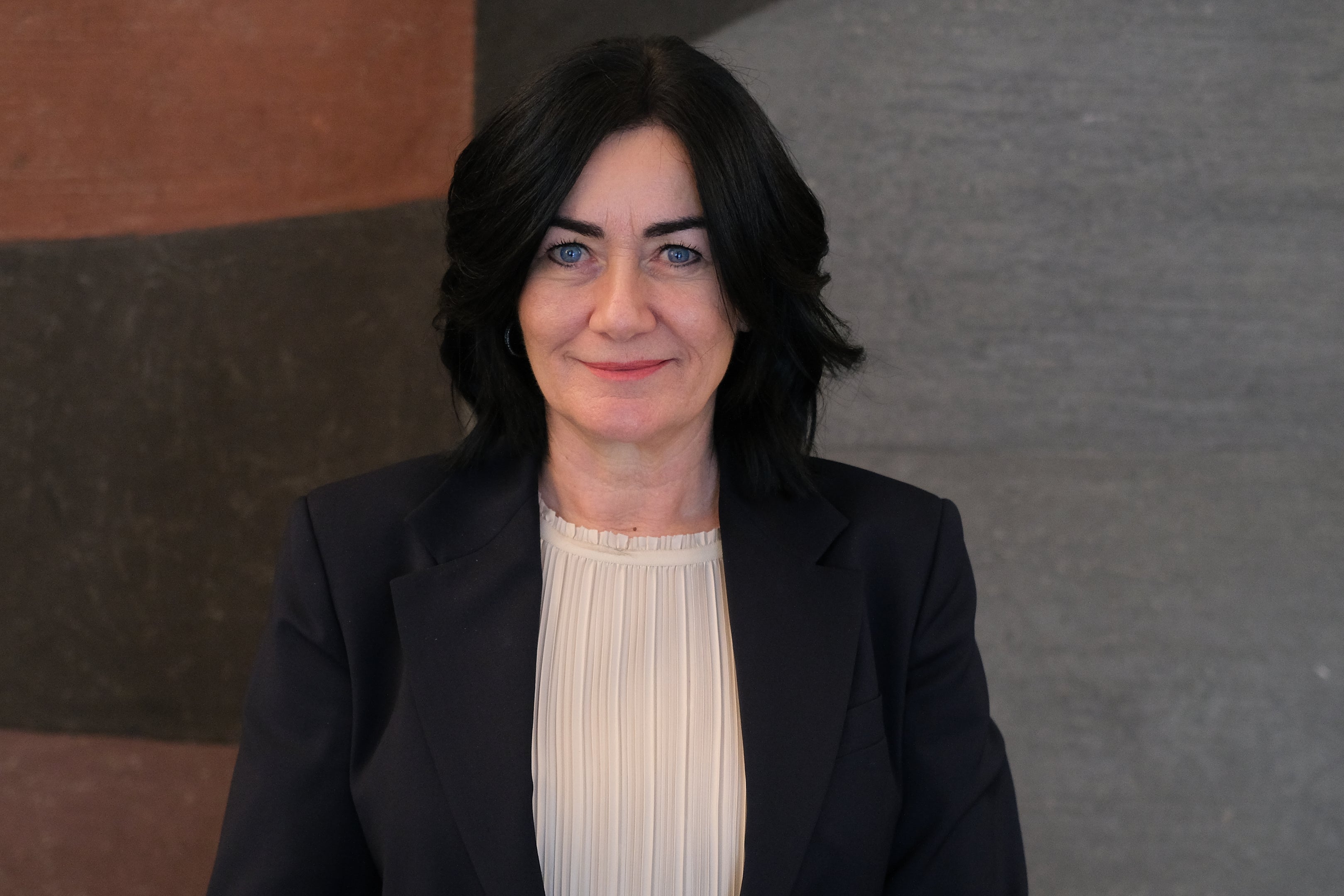 La nuova legge rappresenta una pietra miliare nella definizione e nell’orientamento della nostra politica di sicurezza. Finalmente sfruttiamo meglio il quadro di competenze stabilito dallo Stato e, in qualità di Provincia autonoma, ci assumiamo una maggiore responsabilità nell'ambito della sicurezza, ha sottolineato Ulli Mair durante la presentazione in Consiglio provinciale della legge. (Foto: USP/Lukas Forer)