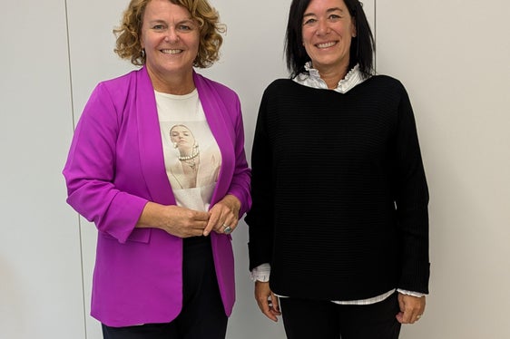 L'assessora provinciale Rosmarie Pamer e Roberta Rigamonti, presidente e vicepresidente della Consulta provinciale per le persone anziane (Foto: USP/Hannes Wisthaler)