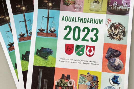 Das Projektergebnis der Schülerinnen und Schüler: Ein origineller Kalender mit Lösungsvorschlägen zur Wasserproblematik (Foto: Martina Winkler)