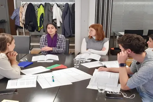 Le Consulte giovani dell'Alto Adige durante un incontro. (Foto: ASP/Servizio Giovani)