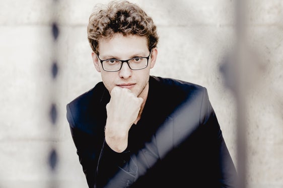 Der Pianist und Organist Michael Schöch aus Tirol war bereits 2012 Teil des Orchesters und ist diesmal als Solist in Tschaikowskis erstem Klavierkonzert zu hören. (Foto: Andrej Grilc)