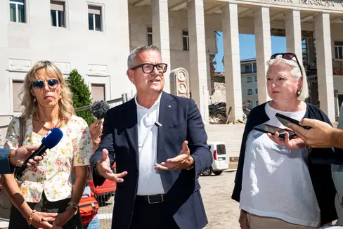 Hanno unito i loro sforzi per il bene della comunità: da sinistra la presidente del Tribunale di Bolzano Francesca Bortolotti, l'assessore provinciale alle Opere pubbliche Christian Bianchi e la soprintendente provinciale ai Beni culturali Karin Dalla Torre. (Foto: USP/Fabio Brucculeri)