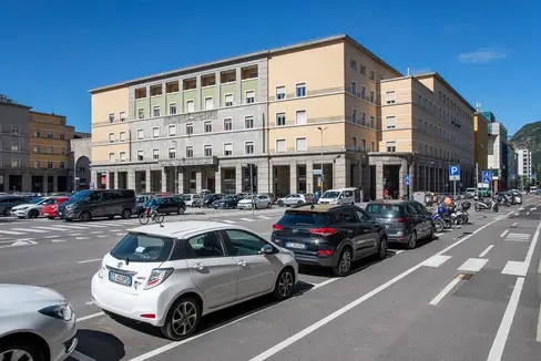 La Provincia acquista gli ex uffici dell'Istituto nazionale previdenza sociale (Inps) in piazza Vittoria 39/angolo Corso Libertà 9 (Foto: ASP)