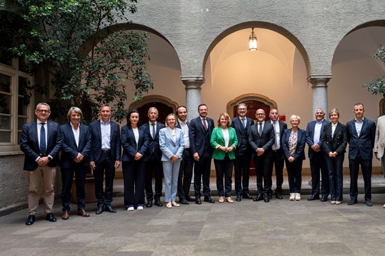 Dopo la seduta tenutasi a Bolzano (nella foto) il 6 ottobre, la Giunta provinciale incontrerà i rappresentanti dei Comuni ladini il 13 ottobre a San Martino in Badia. (Foto: USP/Fabio Brucculeri)