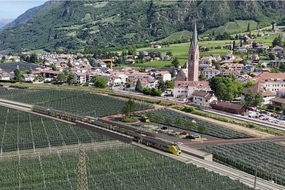 Rendering der Variante Terlan für den Ausbau der Bahnlinie Bozen-Meran. Das Rendering zeigt einen möglichen Verlauf in der Dorfnähe von Terlan. (Rendering: LPA/Ressort für Infrastrukturen und Mobilität).