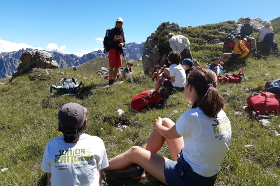 Das Projekt Jugend auf dem Gipfel trägt dazu bei, dass aus begeisterten Jugendlichen im Naturschutz aktive Bürger und Bürgerinnen werden. (Foto: LPA/Landesamt für Natur)