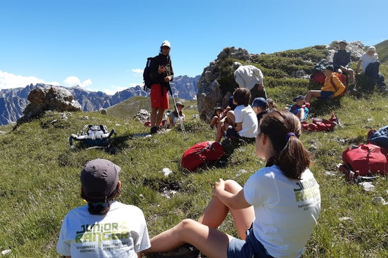 Das Projekt Jugend auf dem Gipfel trägt dazu bei, dass aus begeisterten Jugendlichen im Naturschutz aktive Bürger und Bürgerinnen werden. (Foto: LPA/Landesamt für Natur)