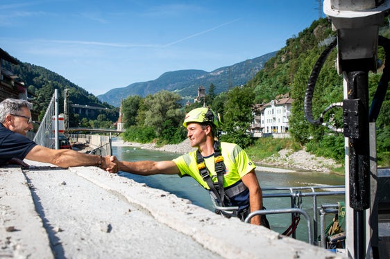 Un momento del sopralluogo odierno al quale ha preso parte il presidente della Provincia Arno Kompatscher. (Foto: ASP/Fabio Brucculeri)