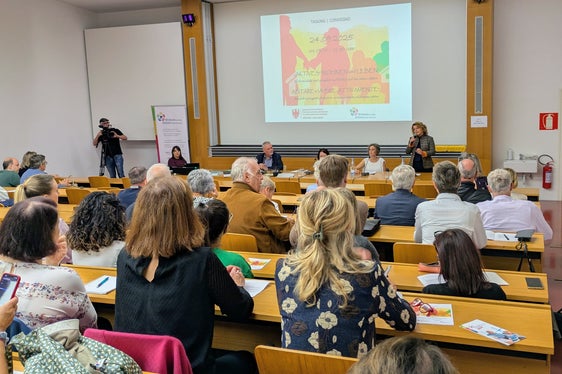 Landesrätin Rosmarie Pamer bezeichnete das Wohnen als ein Schlüsselthema, vor allem im Hinblick auf die älter werdende Bevölkerung und den demografischen Wandel. (Foto: LPA/Hannes Wisthaler)